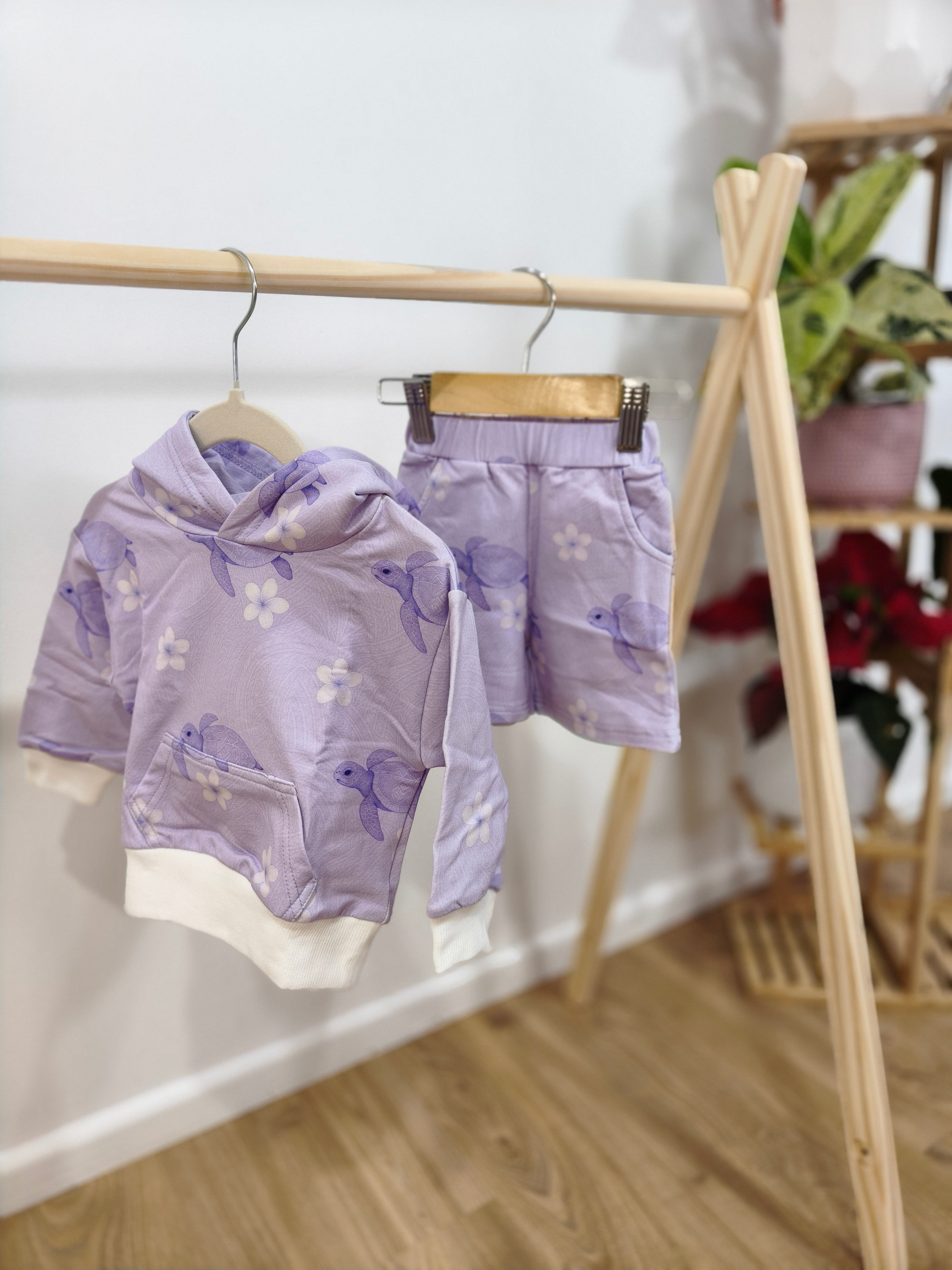 Jumper and shorts set