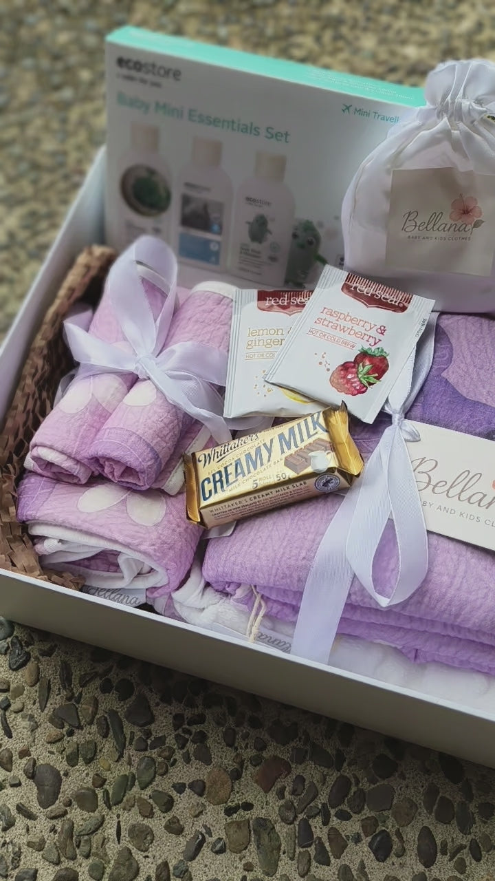 Bellana baby gift basket